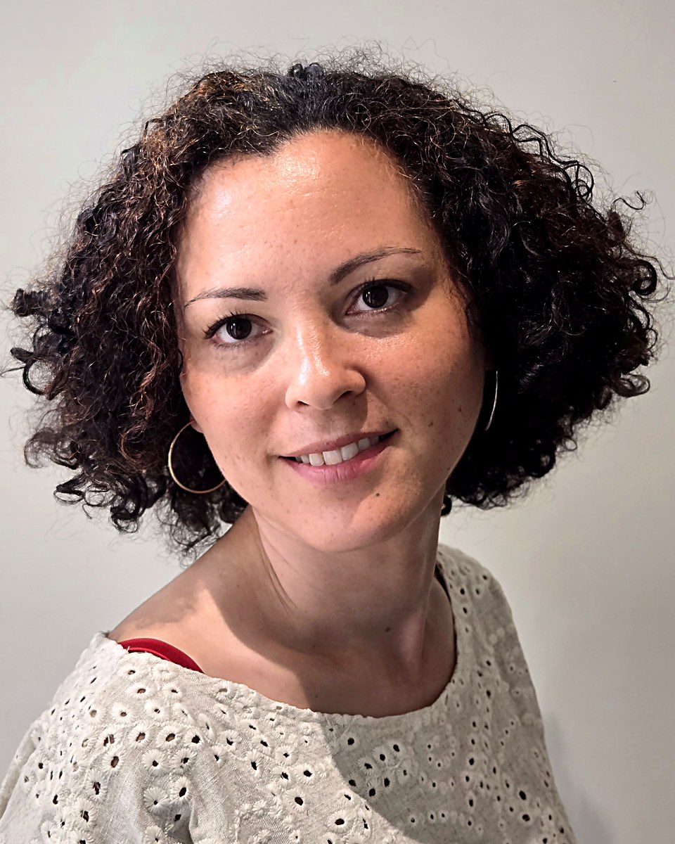 Angélique, esthéticienne diplômée chez Elfinéa Institut